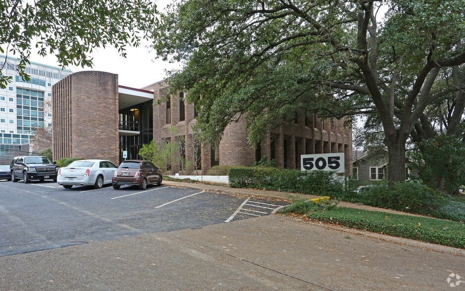 505 W 12th St, Austin, TX for lease - Primary Photo - Image 1 of 6