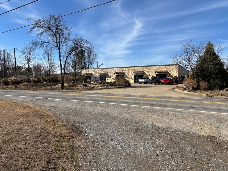 7000 Crystal Hill Rd, North Little Rock, AR à vendre - Photo du bâtiment - Image 3 de 16