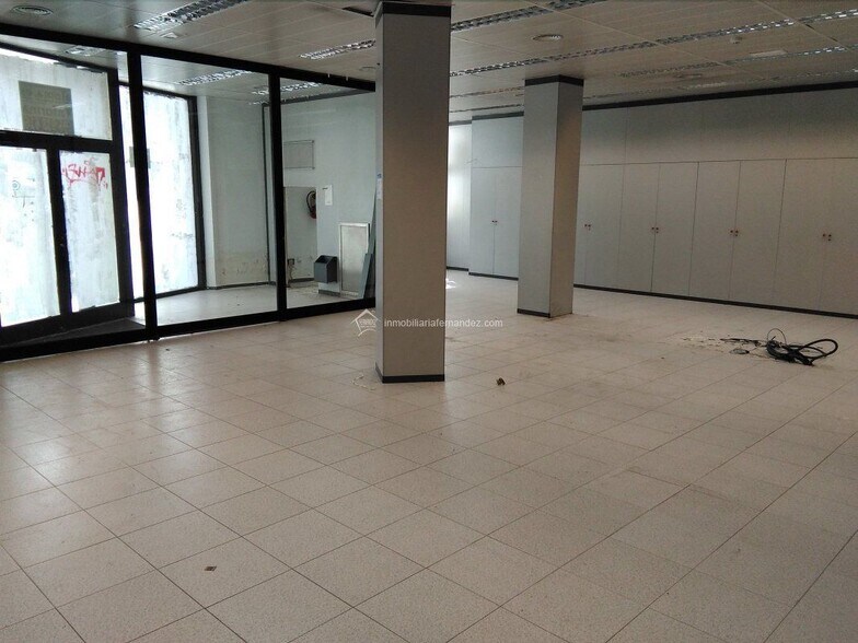 Plaza de América, 4, Cáceres, Cáceres for sale - Building Photo - Image 1 of 8