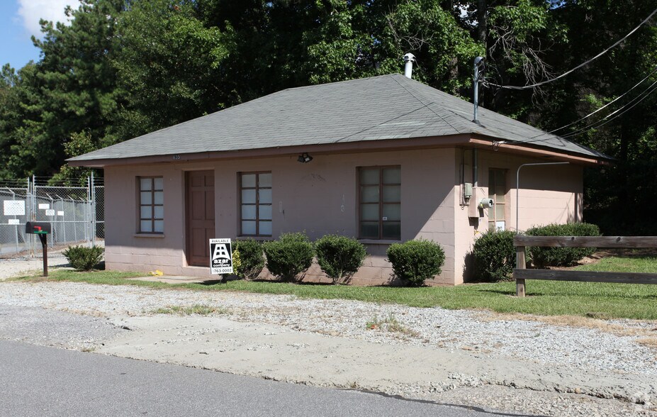 635 Terrell Mill Rd, Atlanta, GA à louer - Photo du bâtiment - Image 2 de 2