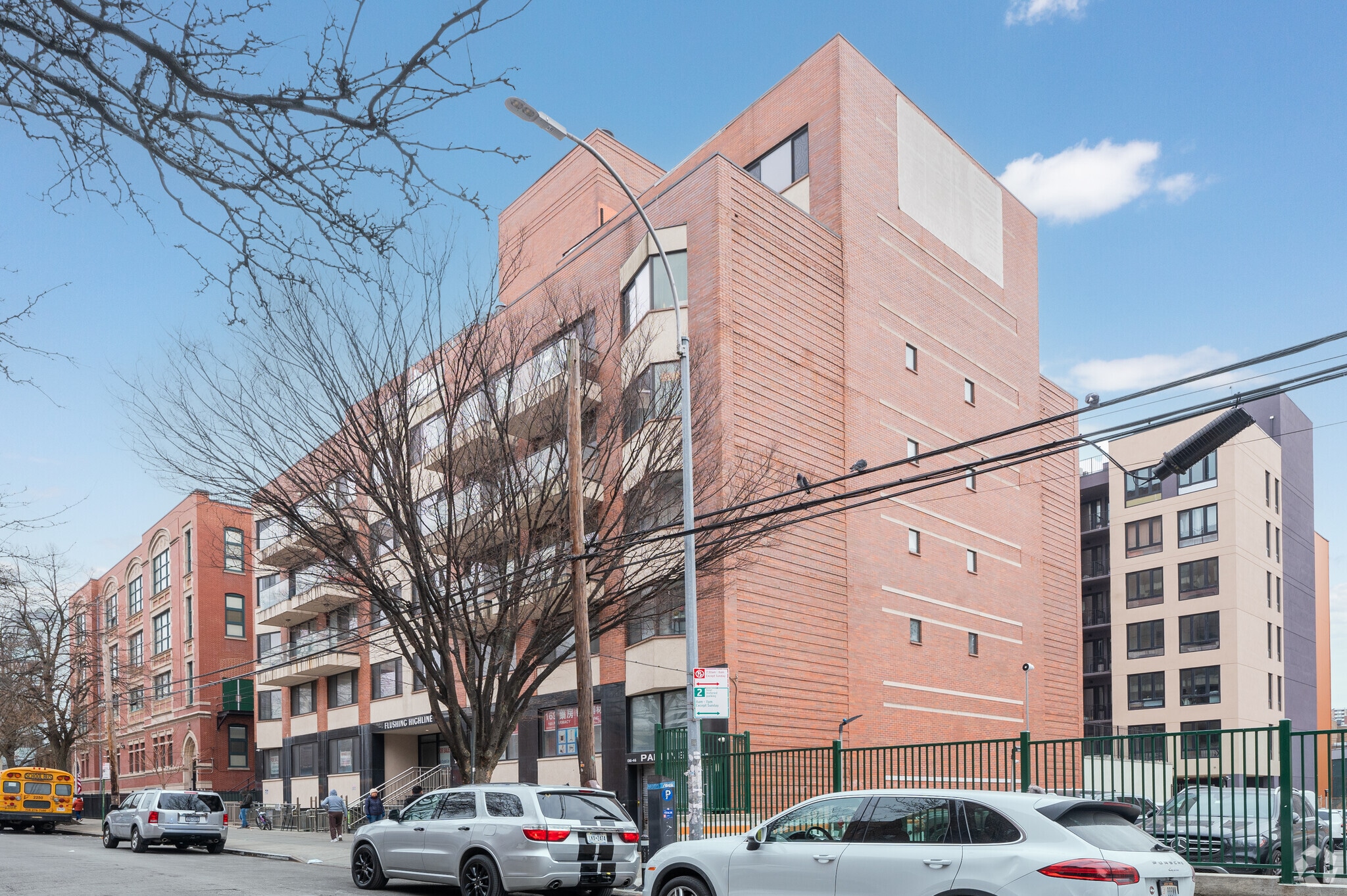 136-46 41st Ave, Flushing, NY à vendre Photo principale- Image 1 de 5