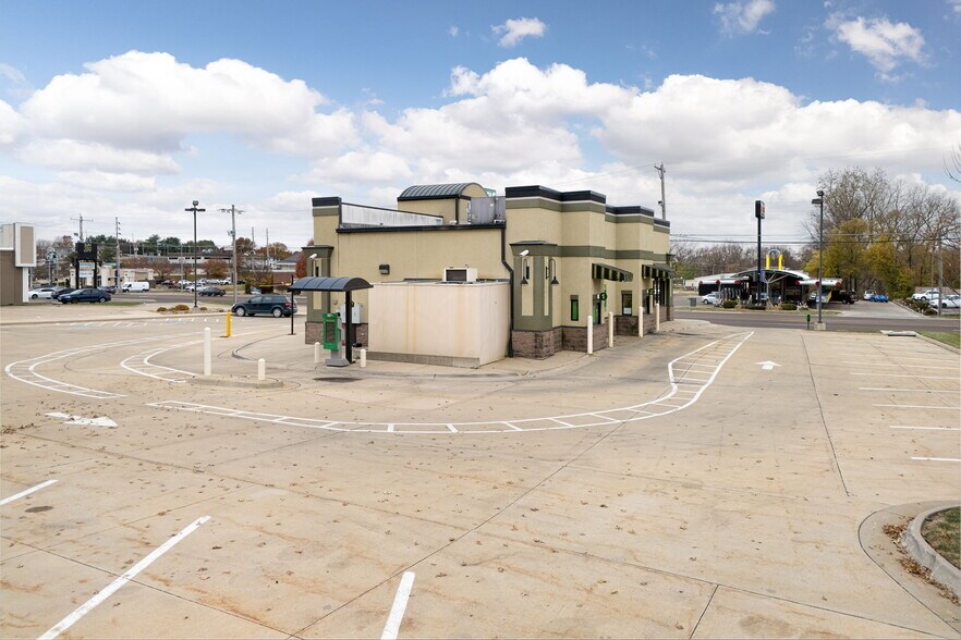 501 N Belt Hwy, Saint Joseph, MO à vendre - Photo du bâtiment - Image 3 de 9