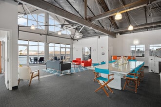 222 Severn Ave, Annapolis, MD à louer Photo intérieure- Image 2 de 10