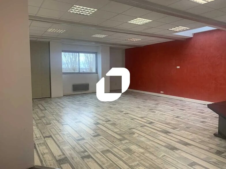 Bureau dans Chilly-Mazarin à vendre - Photo intérieure - Image 2 de 5