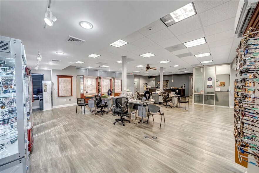 3801 Northside Dr, Macon-Bibb, GA à vendre - Photo du bâtiment - Image 3 de 25