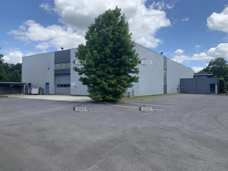 Flex dans Le Plessis-Bouchard à louer Photo du bâtiment- Image 1 de 13