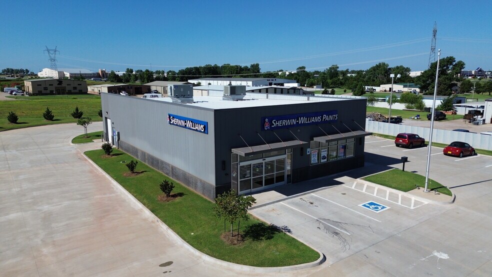 1260 E State Hwy 152, Mustang, OK à vendre - Photo du bâtiment - Image 1 de 7