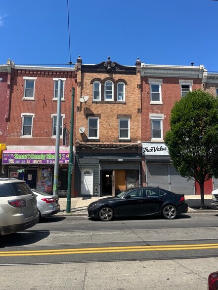 2721-2725 W Girard Ave, Philadelphia, PA à louer - Photo du bâtiment - Image 2 de 7
