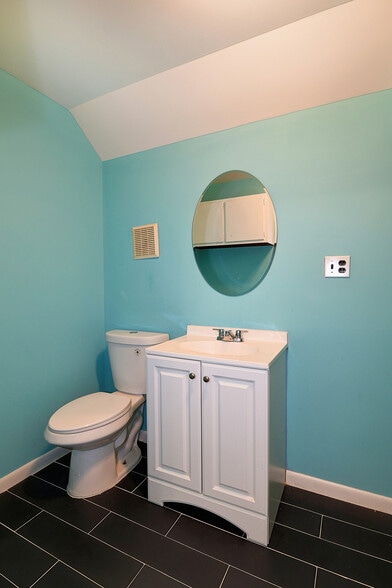 1604 State St, New Albany, IN for sale - Building Photo - Image 2 of 26