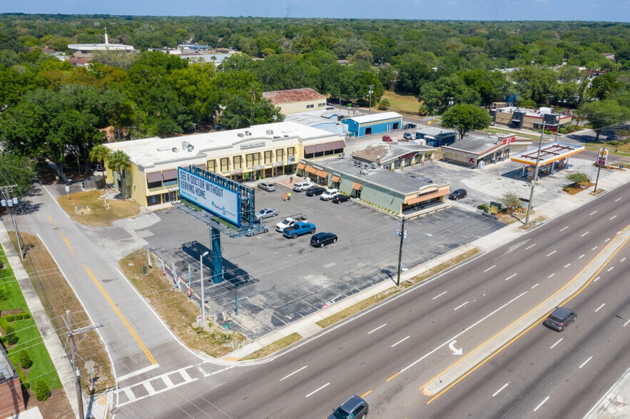 210-220 W Brandon Blvd, Brandon, FL for lease - Aerial - Image 2 of 5