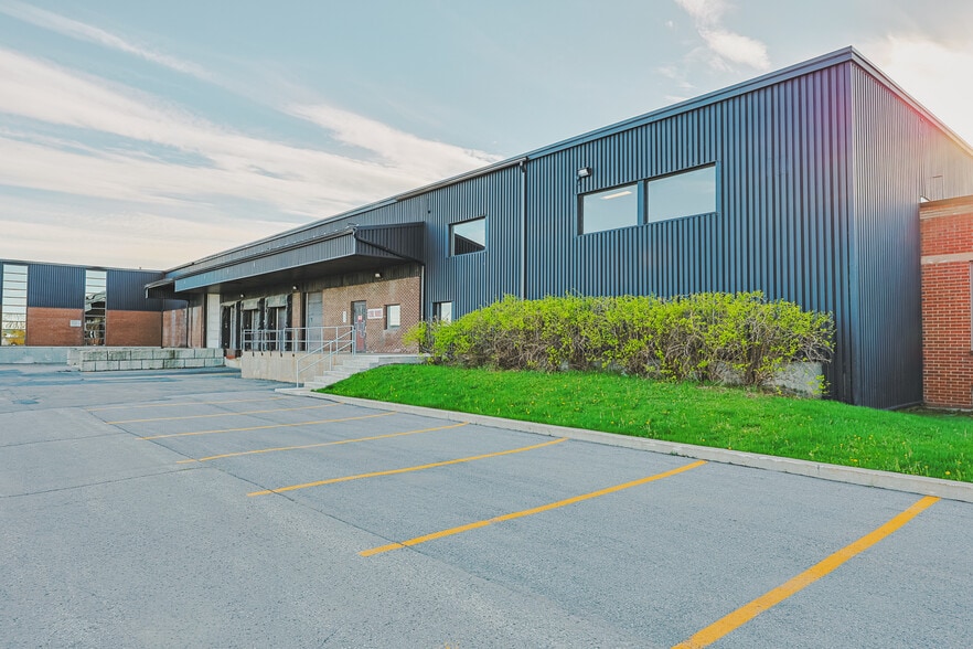 1280 Rue Nobel, Boucherville, QC à vendre - Photo du bâtiment - Image 3 de 10
