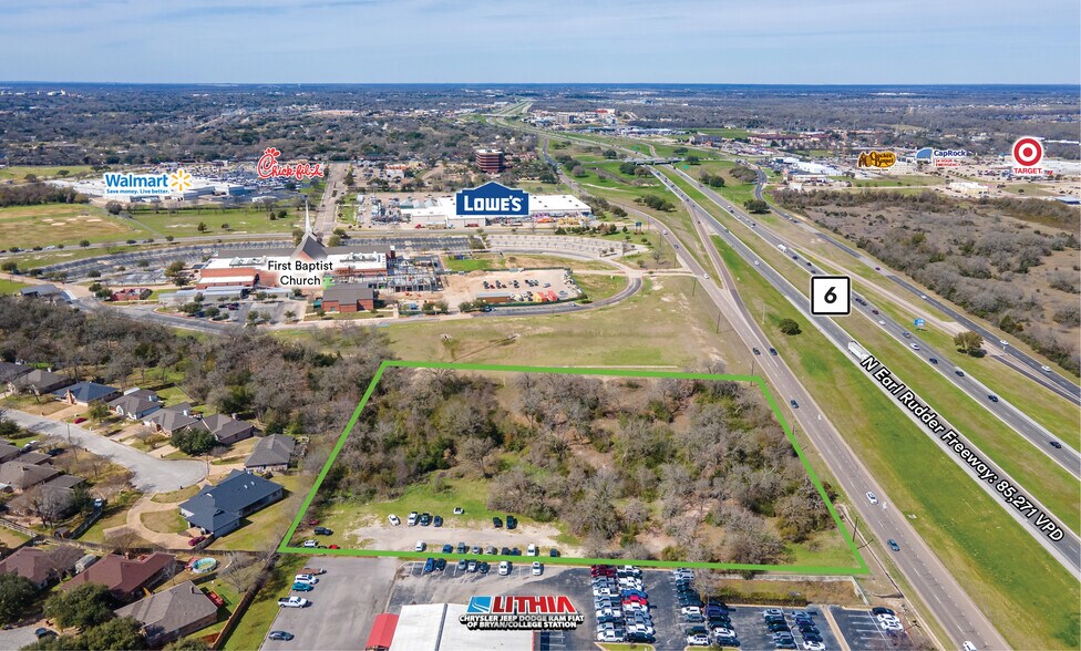 301 N Earl Rudder Fwy, Bryan, TX à vendre - Photo principale - Image 1 de 4