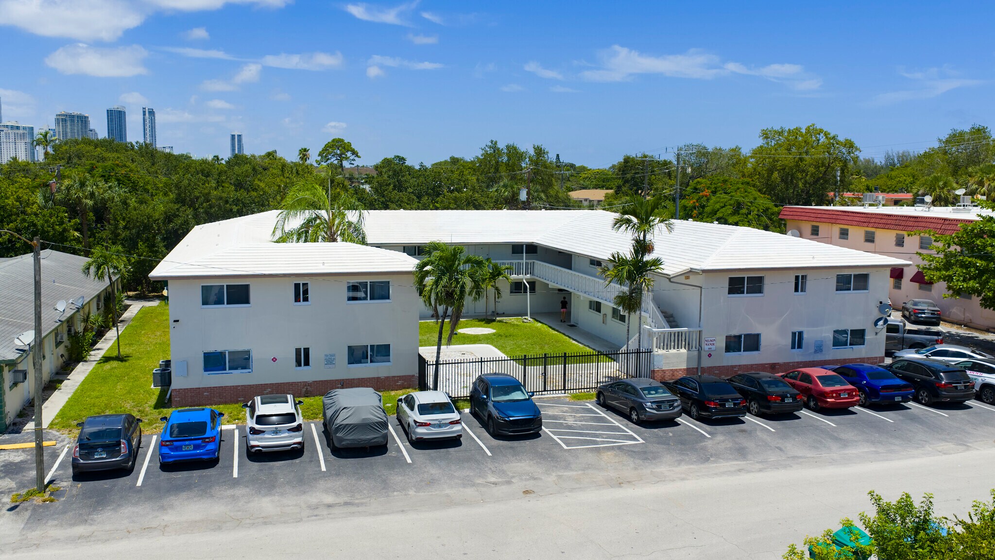 811 SE 16th St, Fort Lauderdale, FL à vendre Photo principale- Image 1 de 24