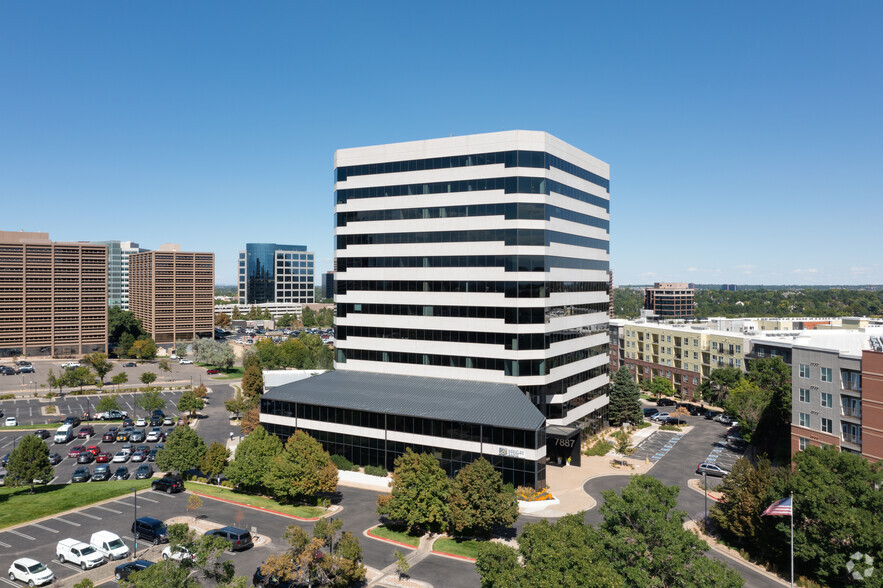 7887 E Belleview Ave, Denver, CO à louer - Photo du bâtiment - Image 2 de 18
