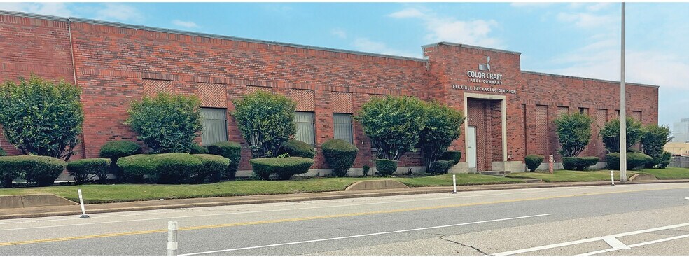 594 Dr Ml King Jr Ave, Memphis, TN à vendre - Photo du bâtiment - Image 1 de 14