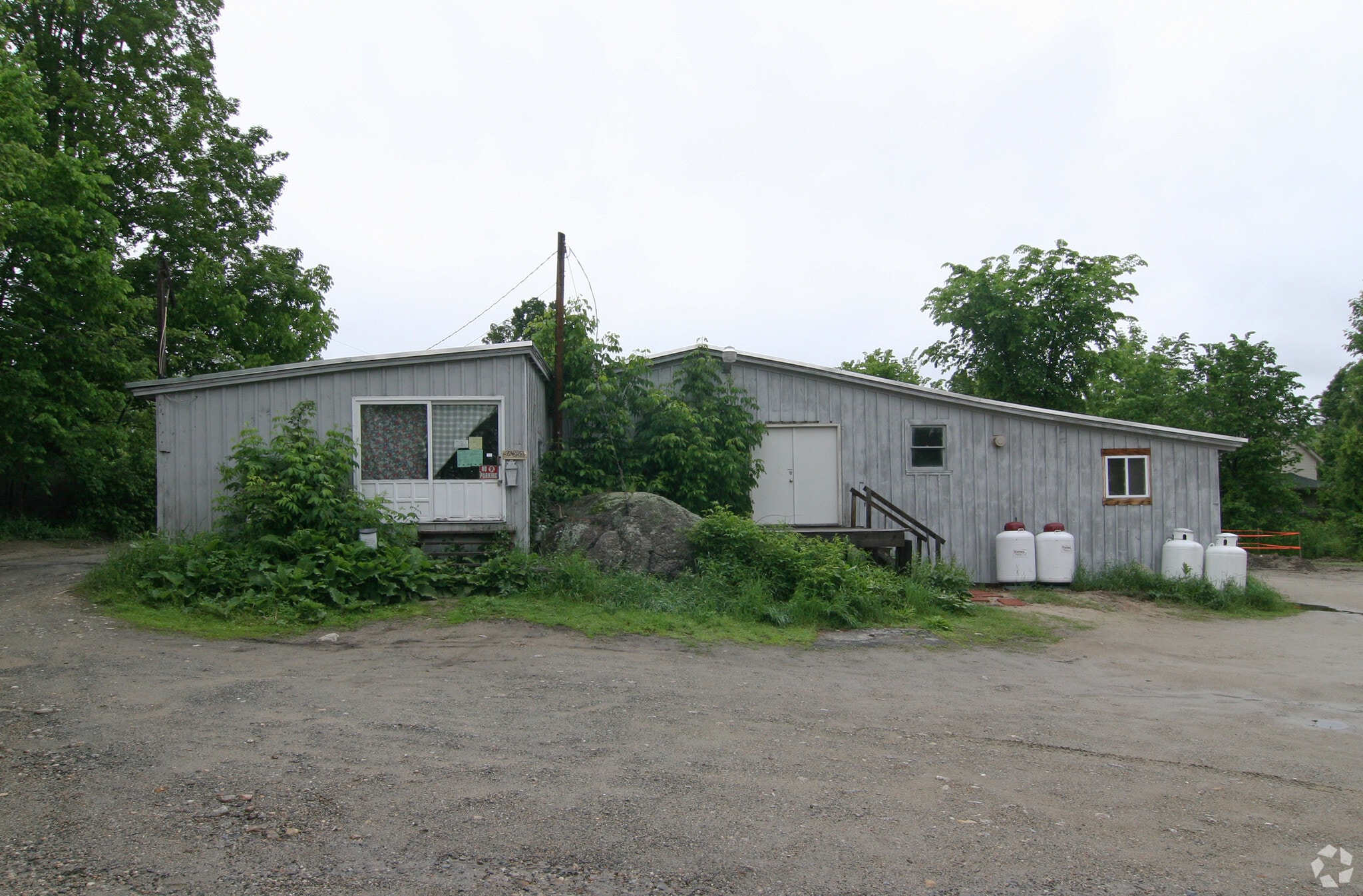 6 Wall St, Hillsborough, NH for lease Primary Photo- Image 1 of 2