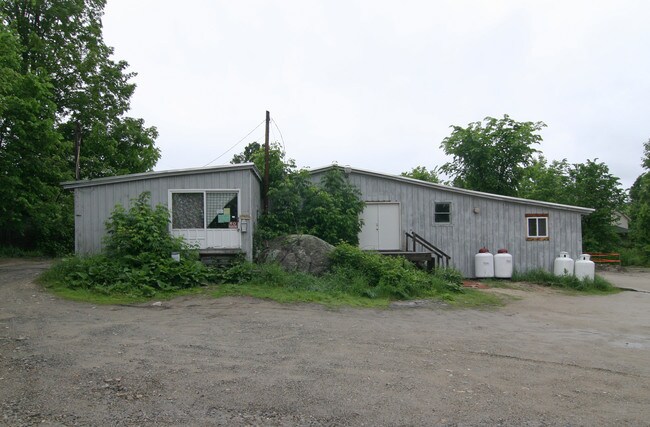 Plus de détails pour 6 Wall St, Hillsborough, NH - Bureau/Commerce de détail, Local d'activités à louer