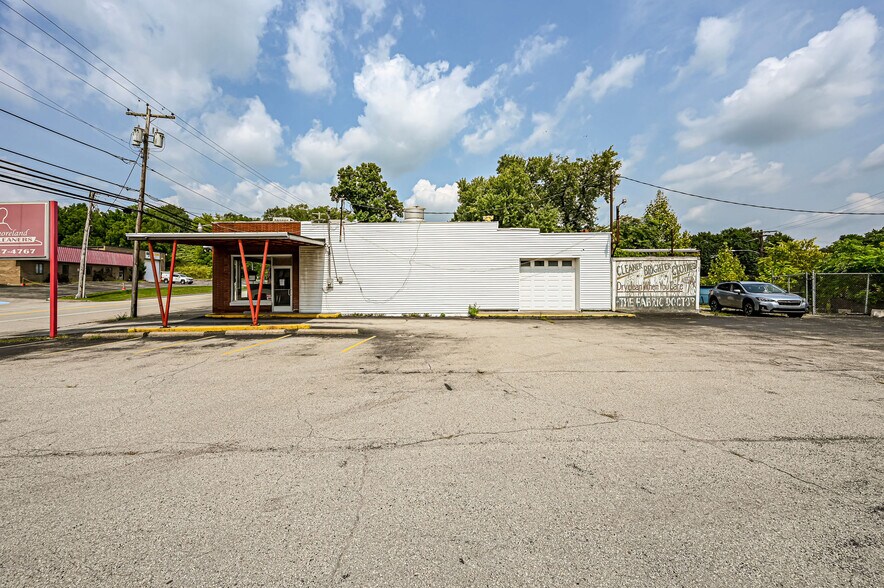 508 New Alexandria Rd, Greensburg, PA à vendre - Photo du bâtiment - Image 2 de 41