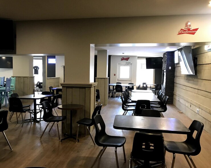 36 Lindsay St S, Kawartha Lakes, ON à vendre - Photo intérieure - Image 3 de 22