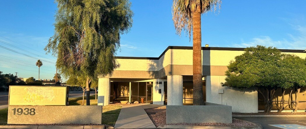 1938 E Broadway Rd, Tempe, AZ for sale Primary Photo- Image 1 of 1