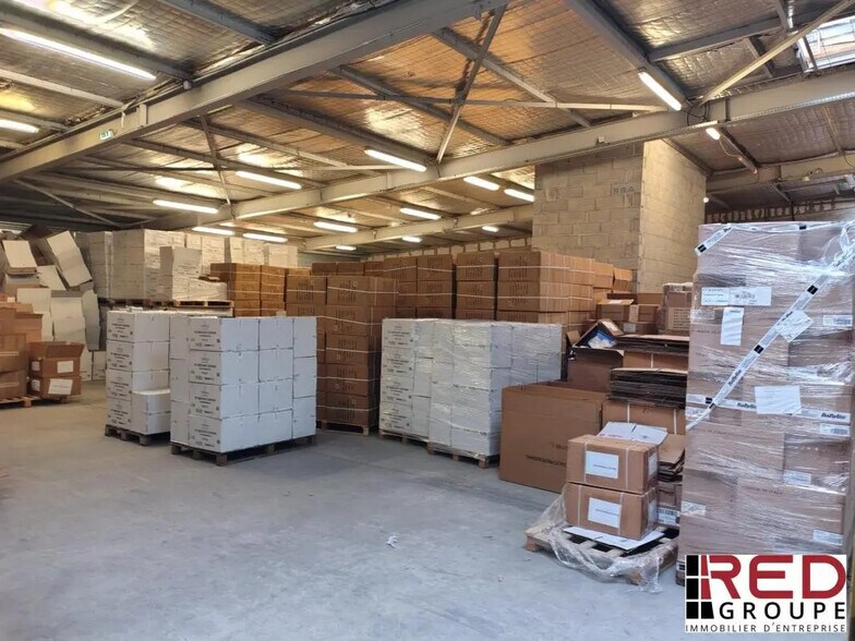 Industrial in Aubagne for lease - Building Photo - Image 1 of 6