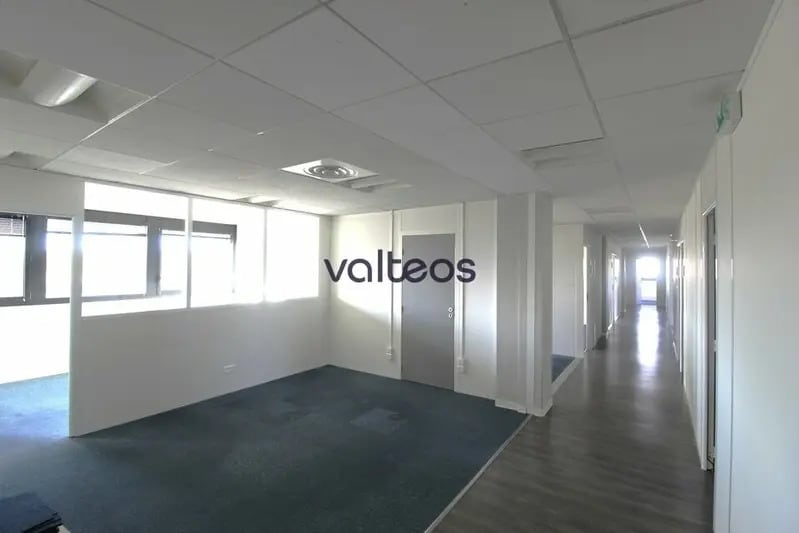 13 Rue André Villet, Toulouse for lease - Interior Photo - Image 2 of 10