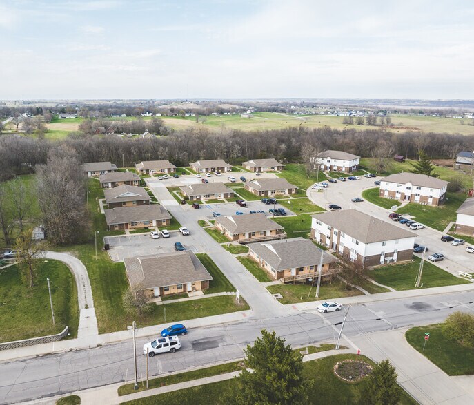 515 E 7th St, Maryville, MO à vendre - Photo du bâtiment - Image 3 de 11