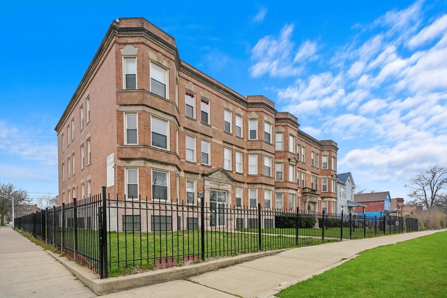 7152 S Emerald Ave, Chicago, IL for sale - Building Photo - Image 3 of 23