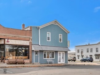 Plus de détails pour 2-4 E Front St, Newark, IL - Commerce de détail à vendre