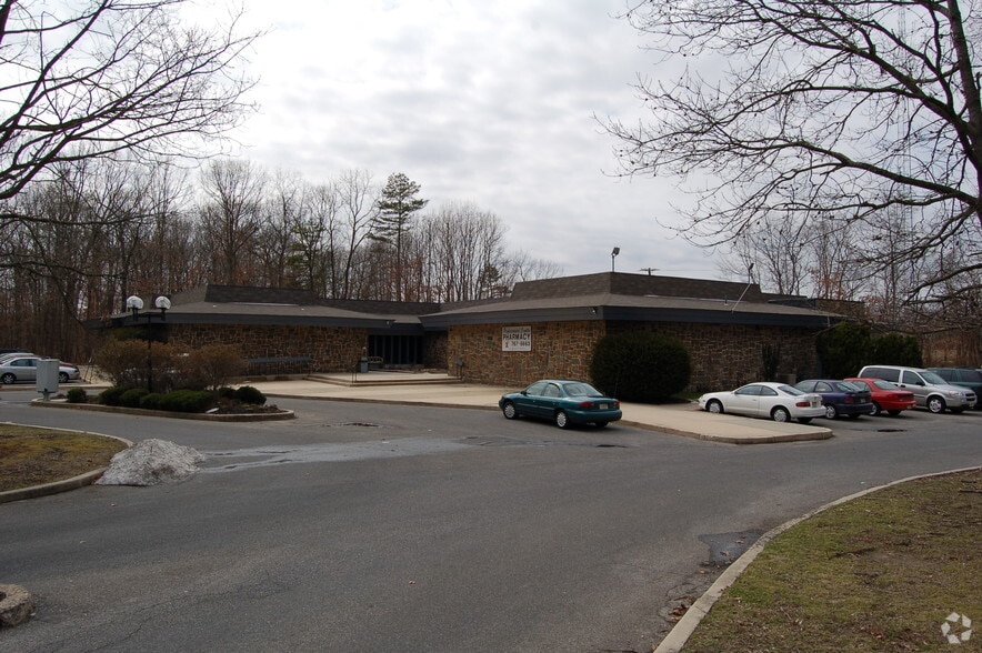 339 N Route 73, Berlin, NJ for lease - Building Photo - Image 3 of 40