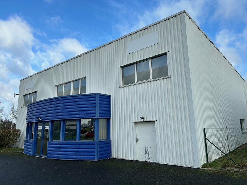 Office in Parçay-Meslay for lease Building Photo- Image 1 of 13