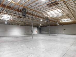 4830 W Oquendo Rd, Las Vegas, NV à louer Photo intérieure- Image 1 de 12