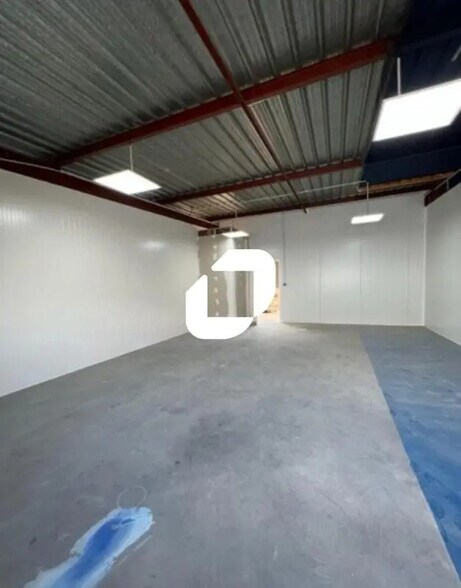 Flex in Roissy-en-Brie for lease - Interior Photo - Image 2 of 4