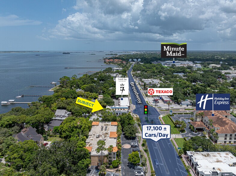 990 Broadway, Dunedin, FL à louer - Photo du bâtiment - Image 3 de 16