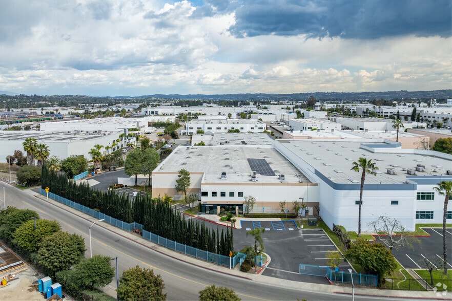 950 S Hatcher Ave, City of Industry, CA for lease - Building Photo - Image 3 of 8