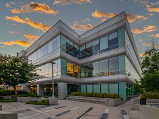 Plus de détails pour 2233 N Ontario St, Burbank, CA - Bureau à louer