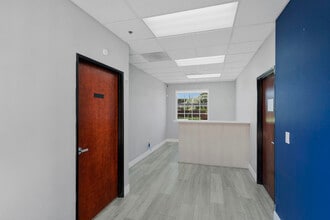 3037 E Warm Springs Rd, Las Vegas, NV for lease Interior Photo- Image 1 of 10