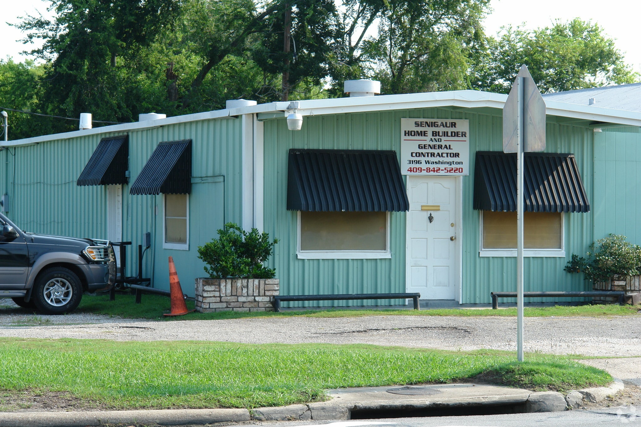 3196 Washington Blvd, Beaumont, TX for sale Primary Photo- Image 1 of 4