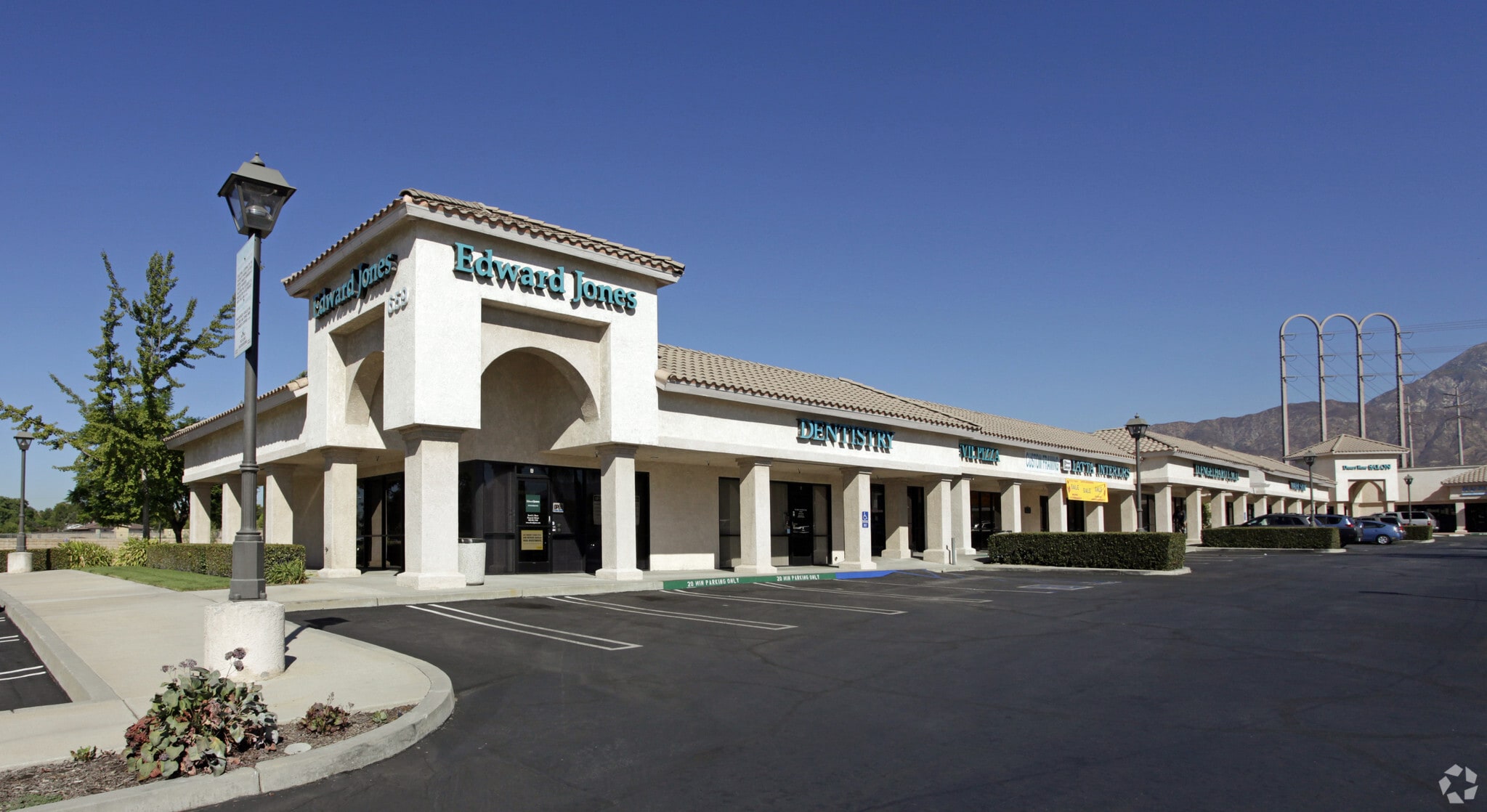 659 E 15th St, Upland, CA for lease Primary Photo- Image 1 of 6