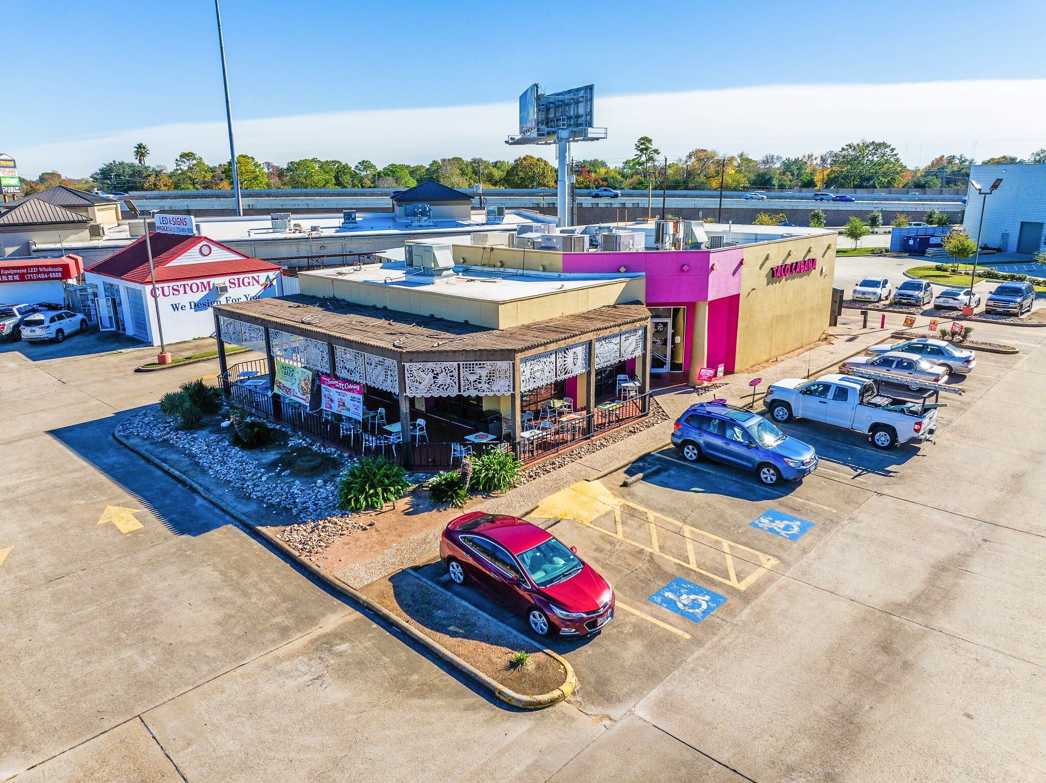 7501 Bellaire Blvd, Houston, TX for lease Primary Photo- Image 1 of 5