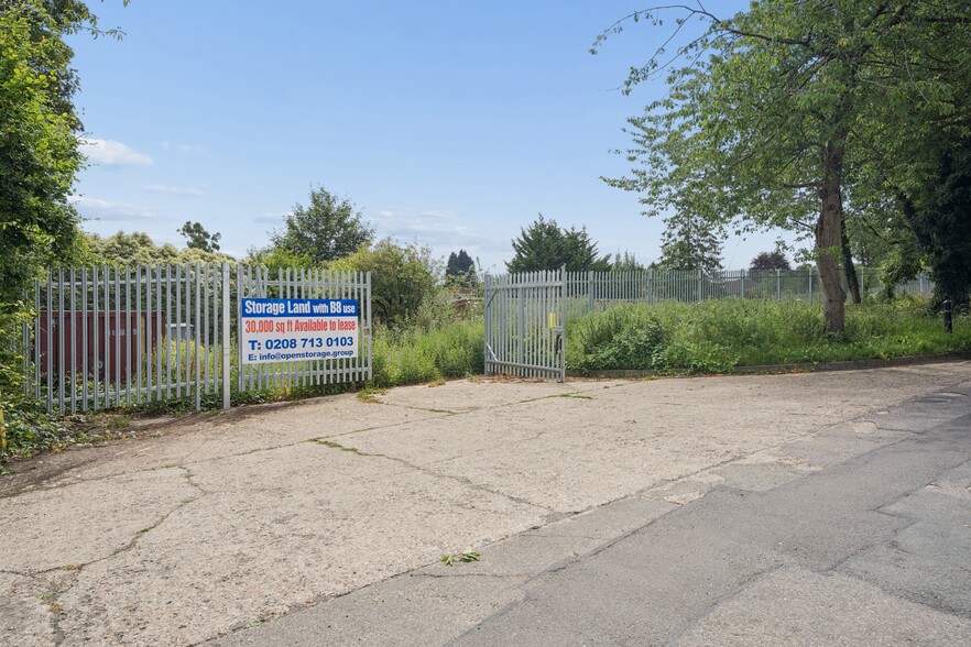 Wellington Road, High Wycombe for lease - Building Photo - Image 2 of 2