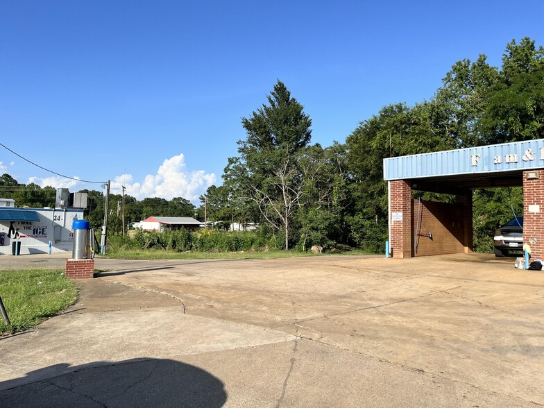 1109 S Commerce St, Overton, TX for sale - Building Photo - Image 3 of 3