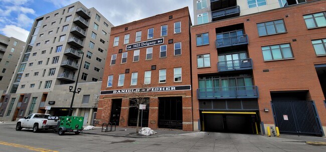 Plus de détails pour 1422 Delgany St, Denver, CO - Bureau à louer