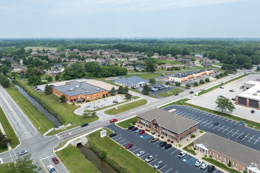 1100 Eagle Ridge Dr, Schererville, IN à vendre - Aérien - Image 2 de 2