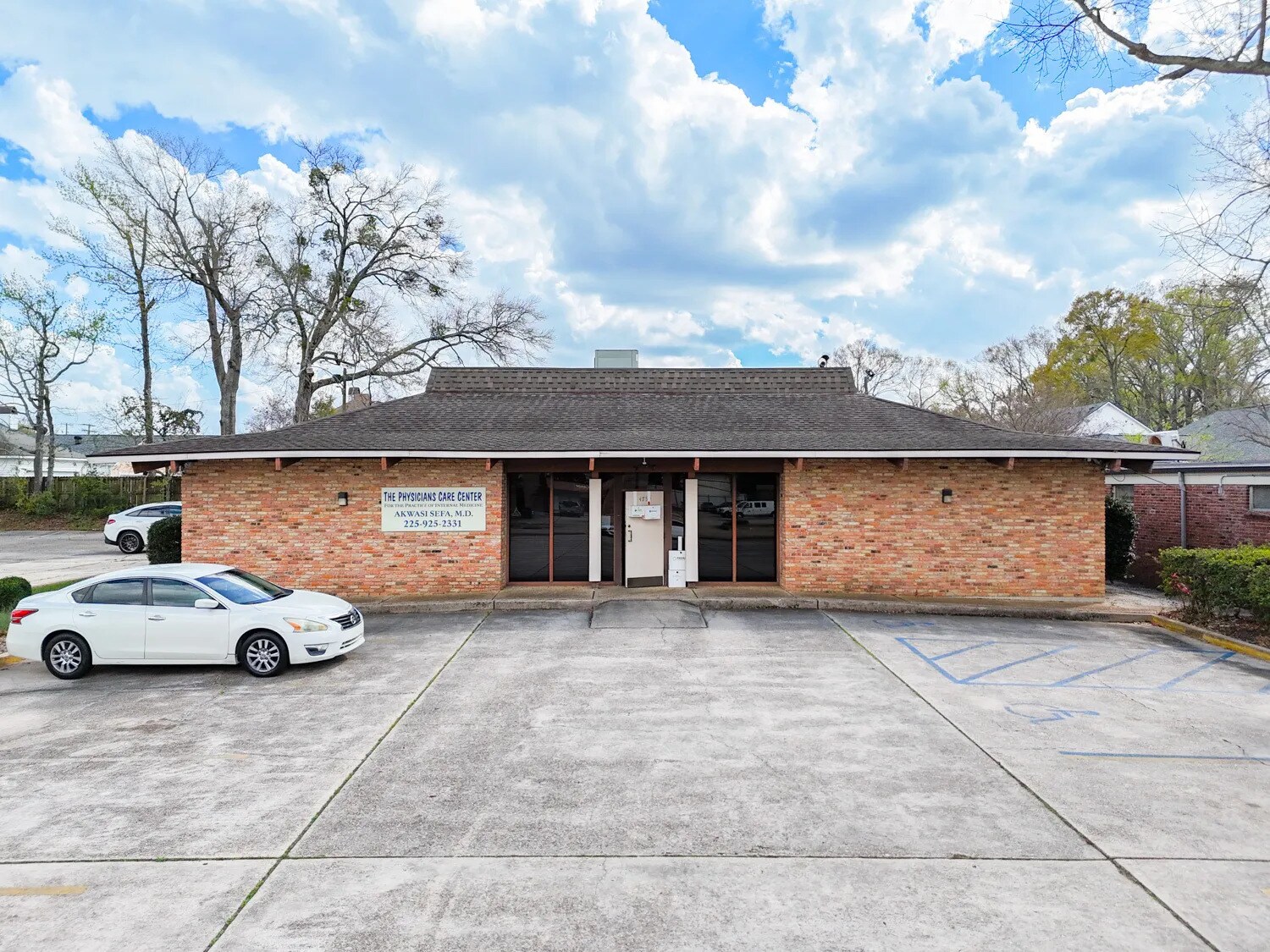 4750 North Blvd, Baton Rouge, LA à vendre Photo du bâtiment- Image 1 de 24