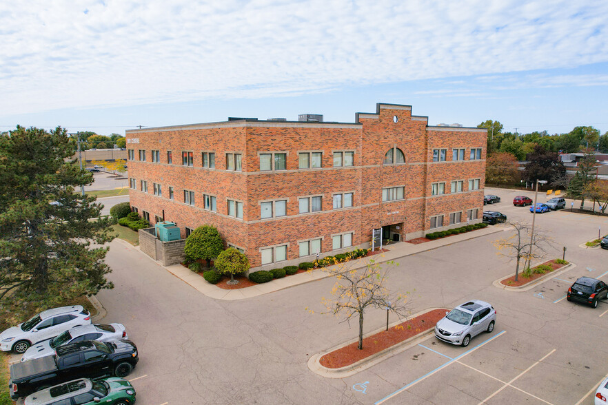 801 S Waverly Rd, Lansing, MI for lease - Aerial - Image 1 of 18