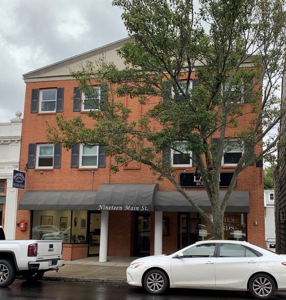 21 Main St, Plymouth, MA for lease - Building Photo - Image 1 of 5