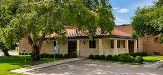 More details for 2501 N Navarro St, Victoria, TX - Office for Sale