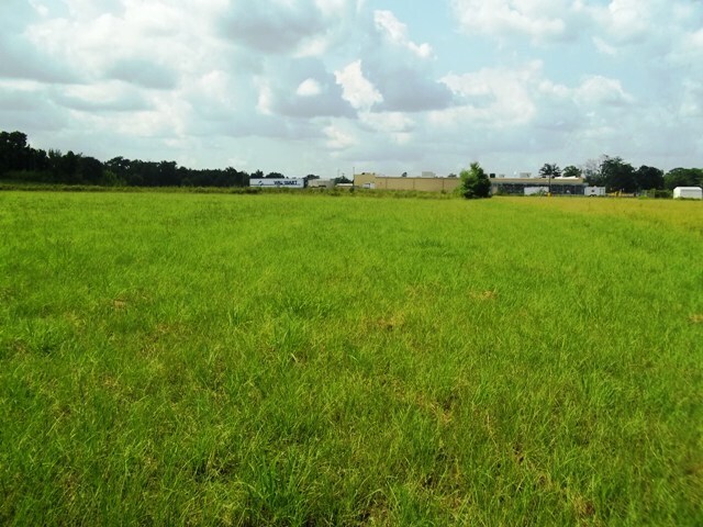 105 A Ave, Atmore, AL for sale - Building Photo - Image 2 of 7