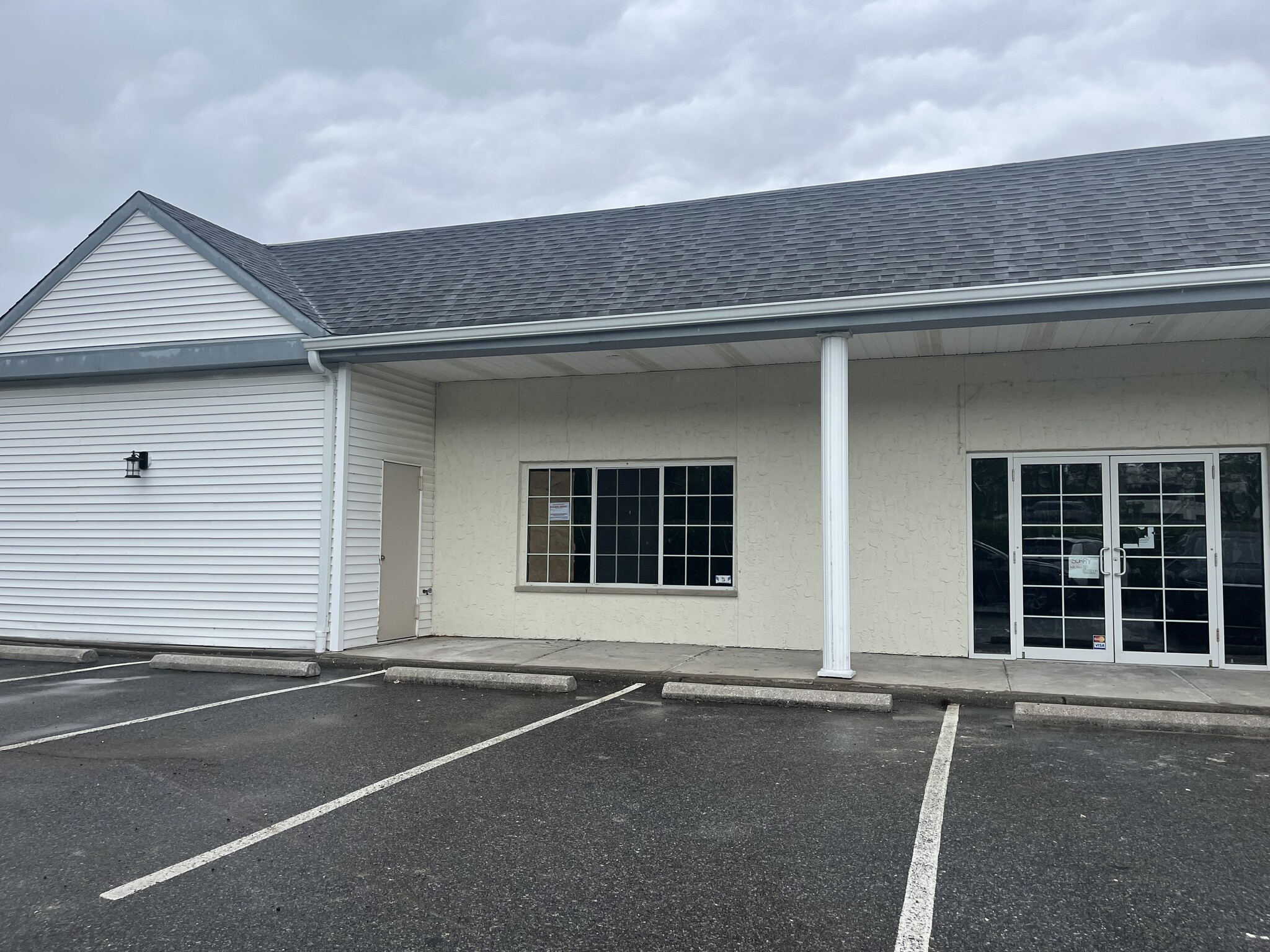 111 Bedford Rd, Armonk, NY for lease Building Photo- Image 1 of 2